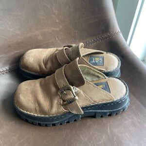 CAT Leather Clogs